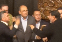 Conato de bronca en el Senado: Alito Moreno y Fernández Noroña protagonizan enfrentamiento físico.