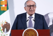 México enfrenta brote de sarampión: 4,353 casos y 17 fallecimientos, Salud refuerza vacunación.