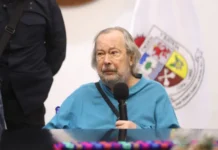 Mauricio Fernández se separa temporalmente de la alcaldía de San Pedro.