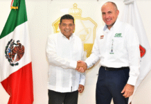 Gobernador de Tabasco gestiona con la CFE mejoras en suministro eléctrico para la población.