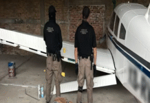 FGR asegura 203 paquetes de cocaína y avioneta en aeródromo de Tapachula, Chiapas.