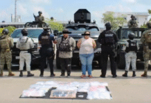 SSPC y FIRT Olmeca aseguran más de 32 mil dosis de droga y fusil AK-47 en Cunduacán.