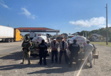 Aseguran más de 2 mil litros de gas LP en Huimanguillo.