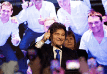 Javier Milei obtiene contundente victoria en elecciones legislativas en Argentina.