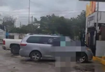 Hombre fallece en su automóvil en gasolinera Olmeca.