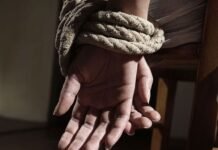 Agiotista secuestrada en Tacotalpa; delincuentes exigen tres millones de pesos.