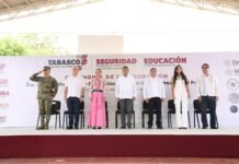 Javier May promueve la cultura de paz con jóvenes tabasqueños.