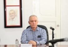 Javier May toma protesta al nuevo titular del CECAMET.