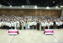 Tabasco reconoce labor y vocación de profesionales de la salud.