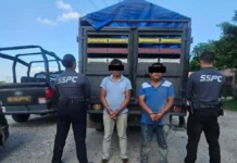 Detienen a dos hombres con 300 kilos de presunta marihuana en Tabasco.