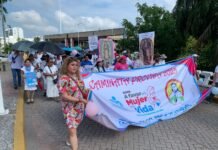 Católicos marchan a favor de la vida y la mujer en Villahermosa.