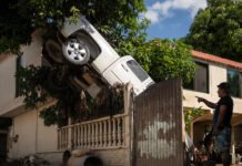 Aumenta a 64 el número de muertos por lluvias en el país.