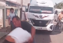 Choferes de Nacajuca arman pelea frente a pasajeros y estudiantes.