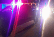 Violento ataque armado irrumpe reunión nocturna.