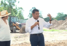Gobierno impulsa construcción vivienda y empleo en Balancán Tabasco.