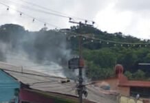 Fuerte incendio consume El Jacalito, ícono gastronómico de Teapa.