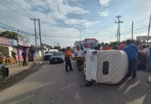 Accidente entre vehículo de seguridad y pochimóvil deja dos lesionados.