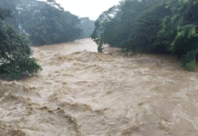 Crecientes dejan tres víctimas en Teapa.