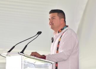 Javier May respalda avances en Comalcalco con Ovidio Peralta.