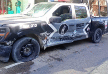 Accidente entre patrulla y auto genera movilización en Paseo Tabasco.