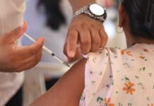 Salud llama a vacunarse contra Covid-19.