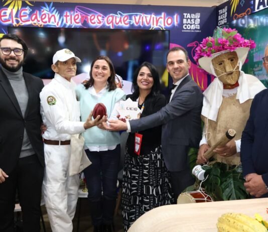 Tabasco y La Peza fortalecen cooperación cultural en FITUR Madrid.