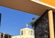 Detienen presunto agresor en parroquia San Juan Bautista.