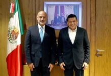 SICT y gobierno de Tabasco revisan obras de infraestructura.