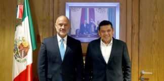 SICT y gobierno de Tabasco revisan obras de infraestructura.