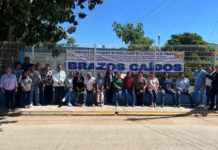 Protesta en Normal de Balancán por irregularidades.