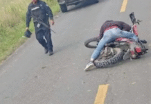 Motociclista asesinado en carretera estatal de Huimanguillo.