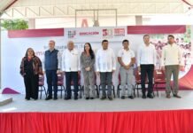 Javier May inicia semestre del Cobatab y anuncia nuevas instalaciones.