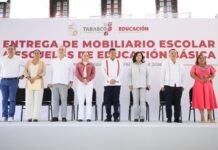 Más de once mil estudiantes estrenan mobiliario escolar.