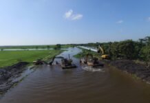 Conagua reduce riesgos de inundaciones en Tabasco.