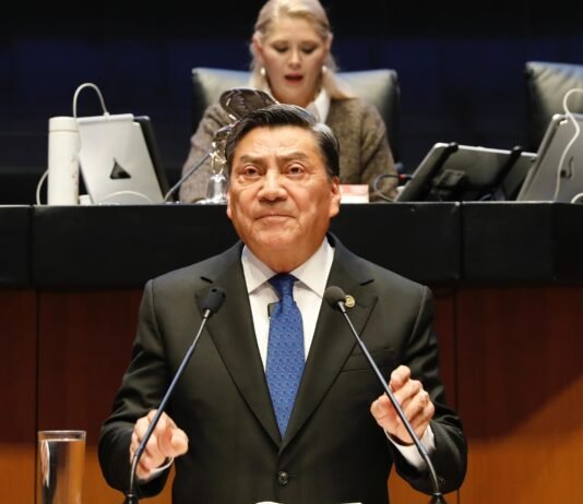 Óscar Cantón lidera defensa de la jornada laboral de 40 horas.