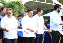 Gobierno del Pueblo impulsa caminos dignos en Comalcalco.