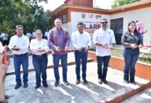 Javier May inaugura Centro Pilares en Macuspana.
