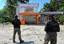 Cateo de FGR asegura 4 mil 500 litros de gas.