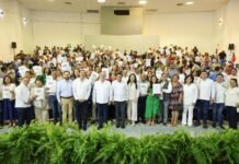 Gobierno de Tabasco regulariza escuelas y fortalece educación pública.