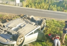 Tráiler provoca carambola con varios lesionados en vía federal.