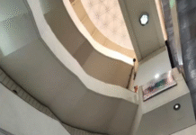 Hombre muere en estación Camarones tras presunta explosión celular.