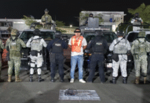 Detienen a hombre con droga en Villa Parrilla.