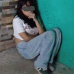 Buscan familiares de joven desorientada en Pomoca.