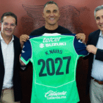 Keylor Navas renueva con Pumas hasta 2027.