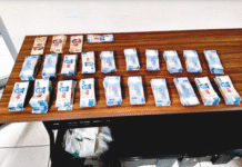 Aseguran más de un millón sin declarar en aeropuerto de Villahermosa.