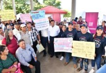 Javier May lleva atención directa a Boca Chilapa.