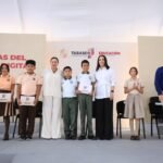 Programa Inclusión Digital entrega miles de tabletas a estudiantes en Tabasco.