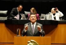 Óscar Cantón impulsa reforma para reducir privilegios.