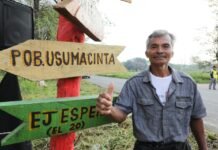 Inician obras carreteras que benefician a Tenosique olvidado.