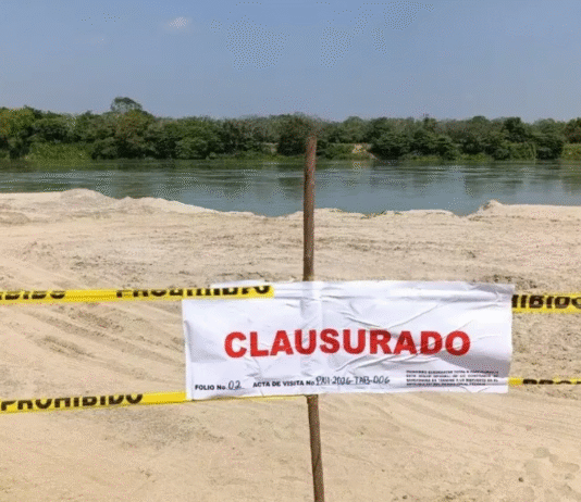 Conagua clausura dragas ilegales en ríos de Tabasco.